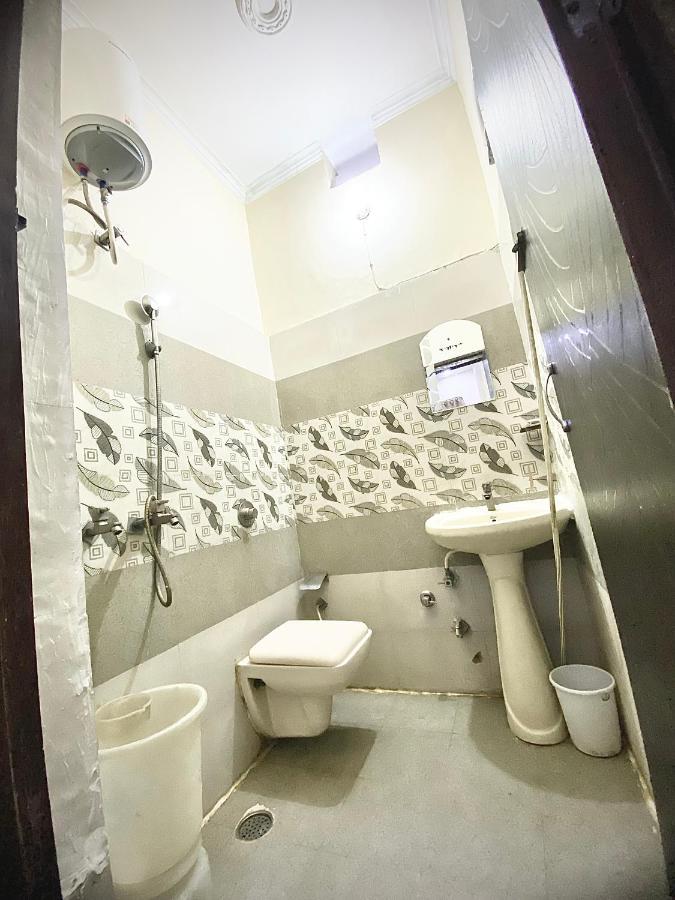 אמריצר Swaran Hotel מראה חיצוני תמונה